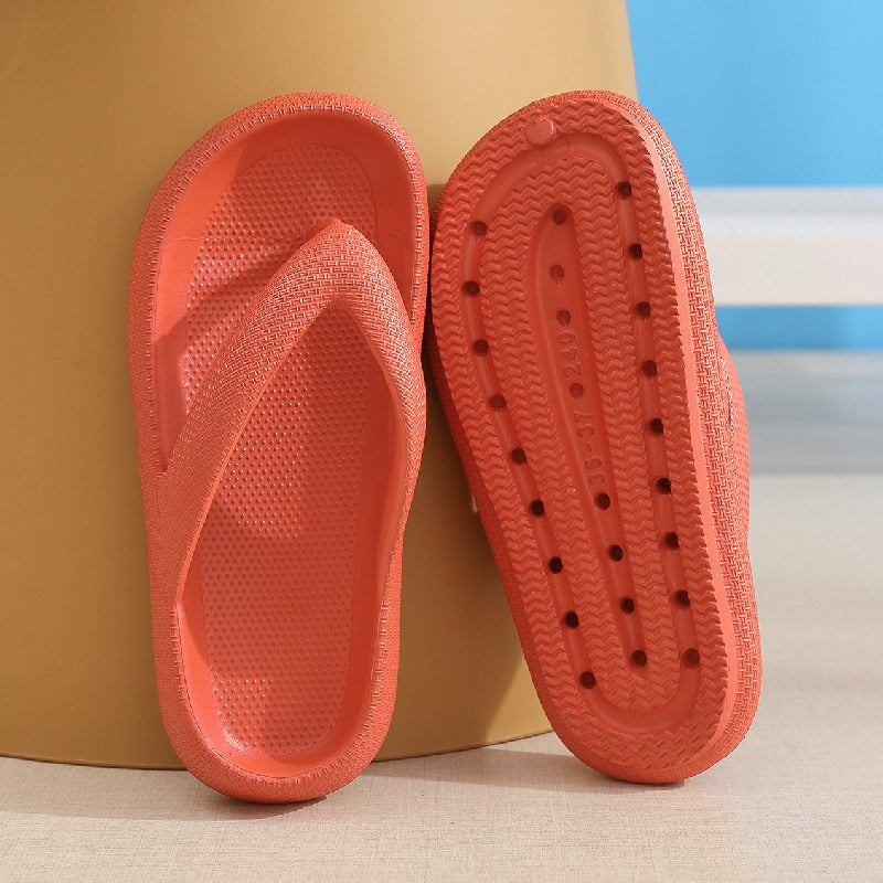 New style flip flops non-slip outdoor summer soft bottom bathroom couple outdoor sandals casual thick bottom sandals