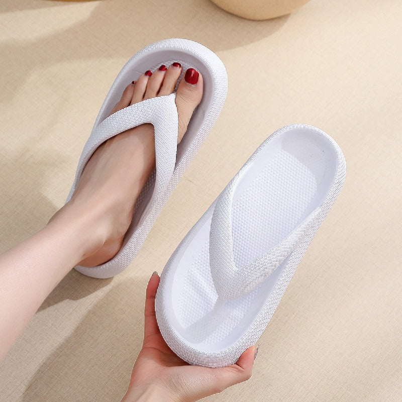New style flip flops non-slip outdoor summer soft bottom bathroom couple outdoor sandals casual thick bottom sandals
