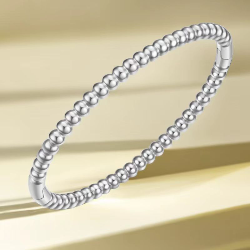 Stainless steel titanium steel bracelet for women non fading electroplated buckle jewelry for women