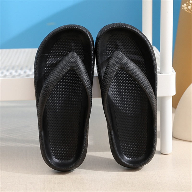 New style flip flops non-slip outdoor summer soft bottom bathroom couple outdoor sandals casual thick bottom sandals