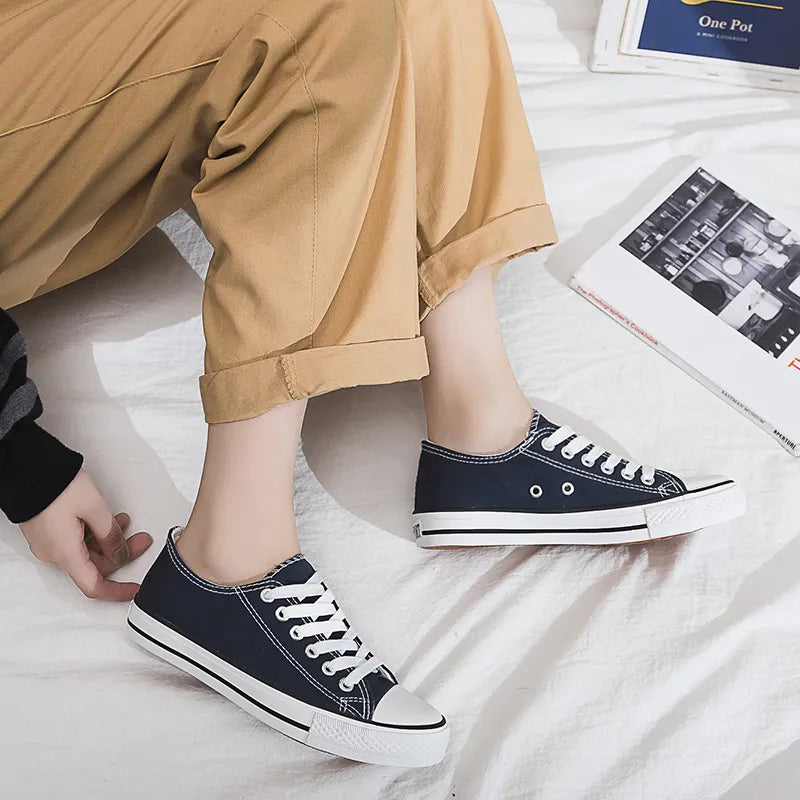 Lace Up Round Toe Sneakers