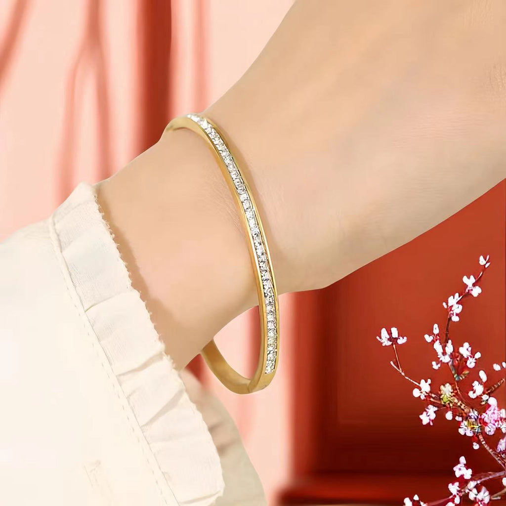 Stainless steel titanium steel bracelet for women non fading electroplated buckle jewelry for women